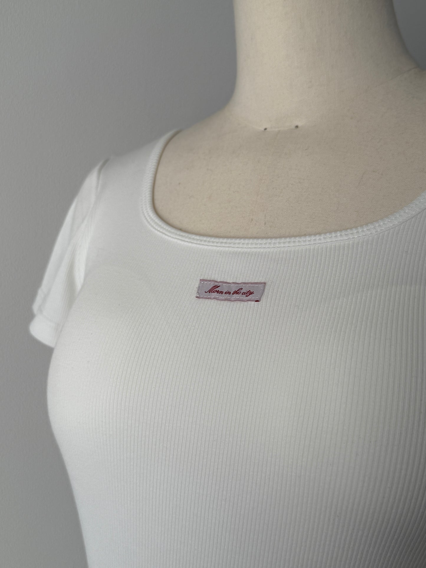 Back lace tops（パッド付）