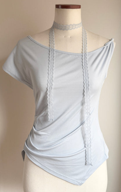 Lace neck tops（チョーカー付き）